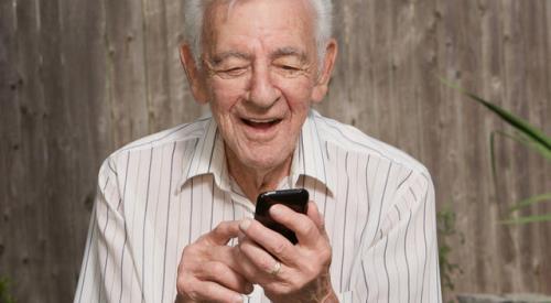 ضرورت تطبیق دادن سالمندان با زندگی دیجیتال